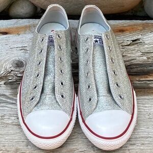 NWOT Converse Silver Glitter Vinyl Classic Low Top Sneakers